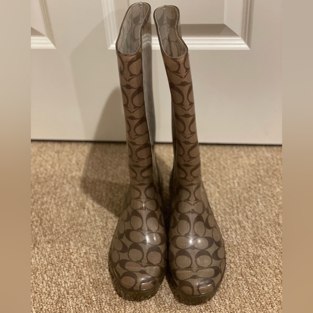 Coach tall tan rain boot size 8 used